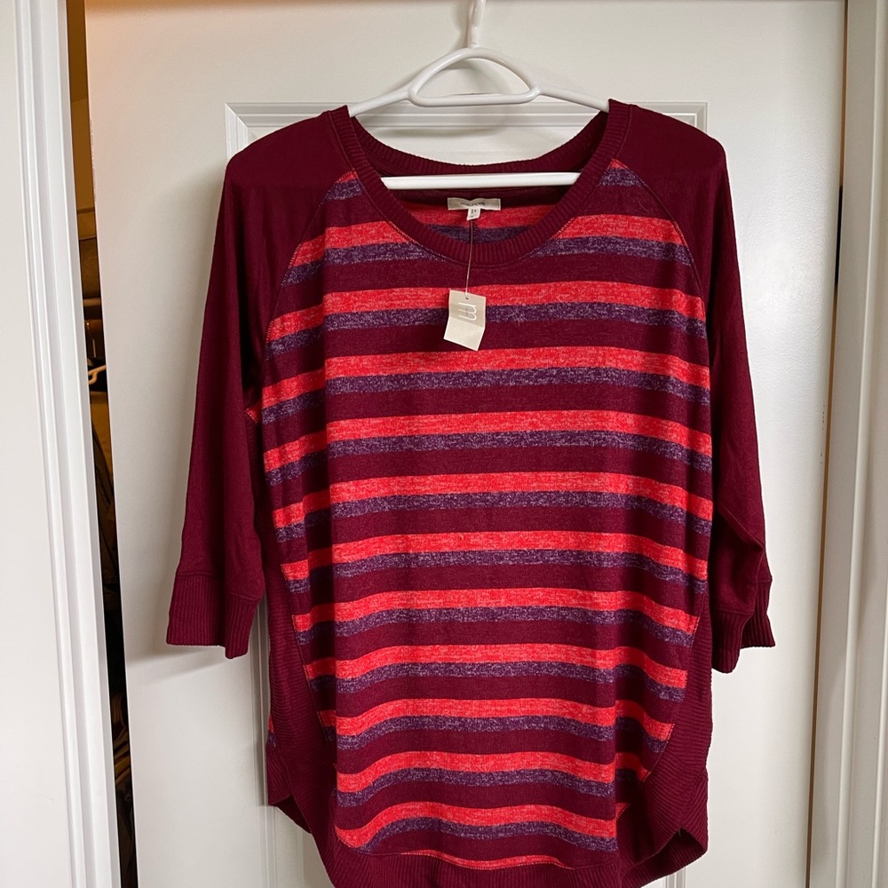 NWT large Maurice’s sweater